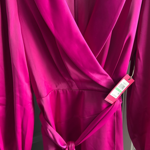 Shawl Collar Long Sleeve Satin Dress Vince Camuto - Picture 16 of 16